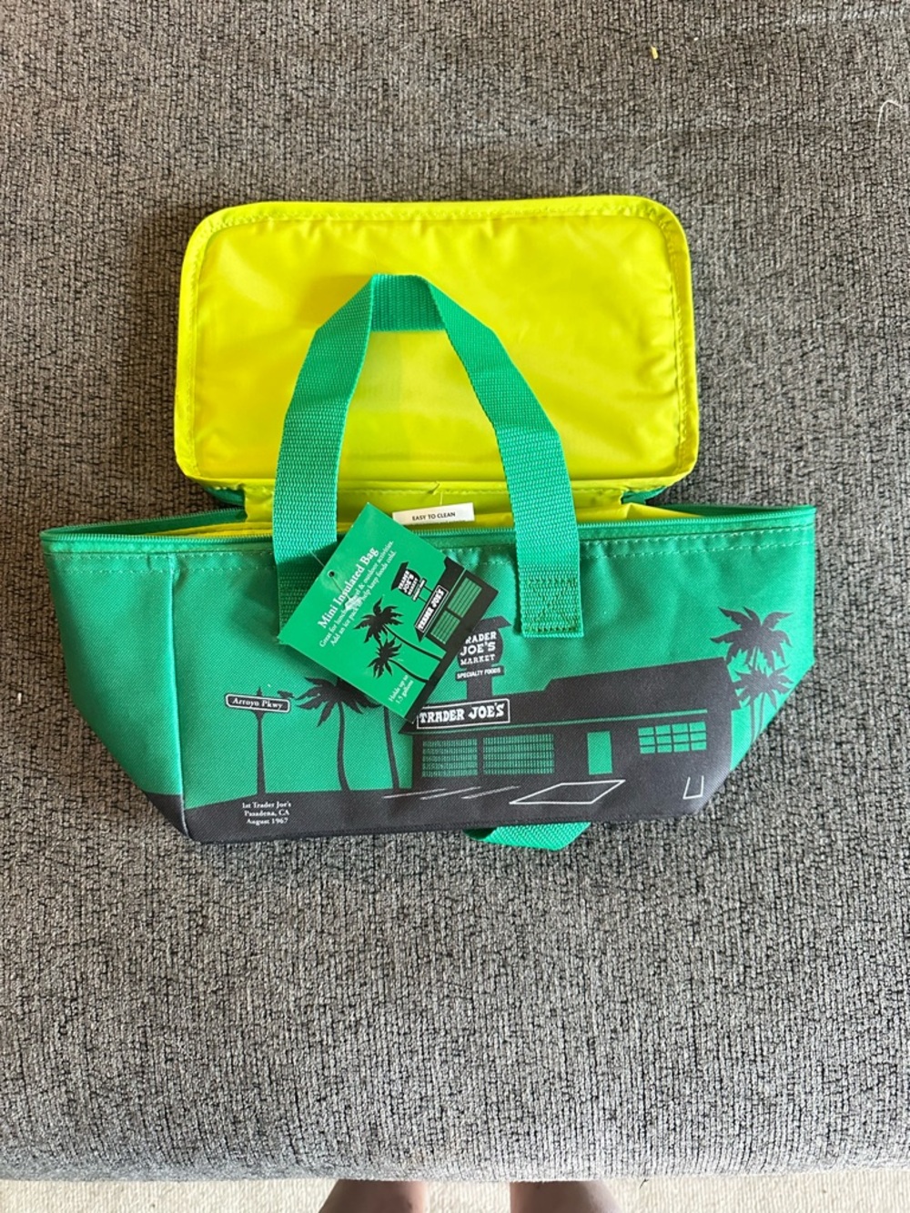 Trader Joe's Green Tropical Insulated mini Tote